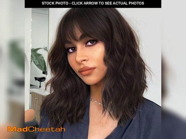 Lot 74-12110926 - AISI HAIR Natural Brown Synthetic Curly Wavy Bob Wig with Bangs for Women, 21-23 Inches - UNUSED