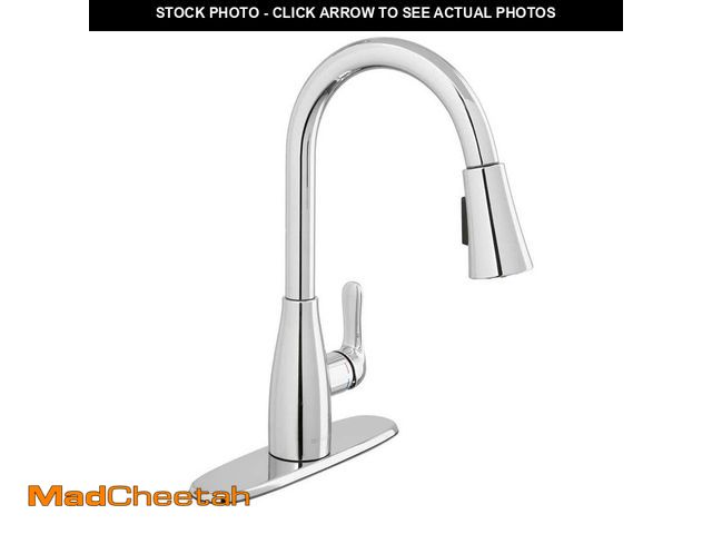 Lot 74-14449593 - Glacier Bay McKenna Single-Handle Pull Down Sprayer Kitchen Faucet in Polished Chrome with TurboSpra...