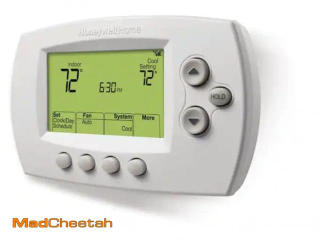 Lot 74-12343245 - *SEE DETAILS* Honeywell Home RTH6580WF Wi-Fi 7-Day Programmable Thermostat, White *SEE DETAILS*  - U...