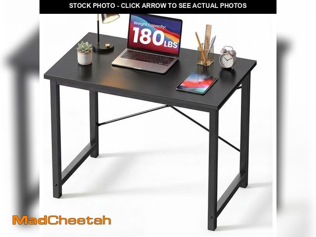 Lot 74-14581781 - (SOME DAMAGE) DUMOS 32 Inch Small Computer Desk, Gaming Desks for Home Office Bedroom - USED
