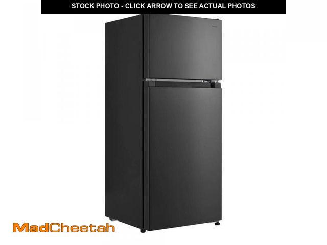 Lot 74-11826829 - Vissani 4.5 cu. ft. 2-Door Mini Refrigerator in Black with Freezer - UNUSED