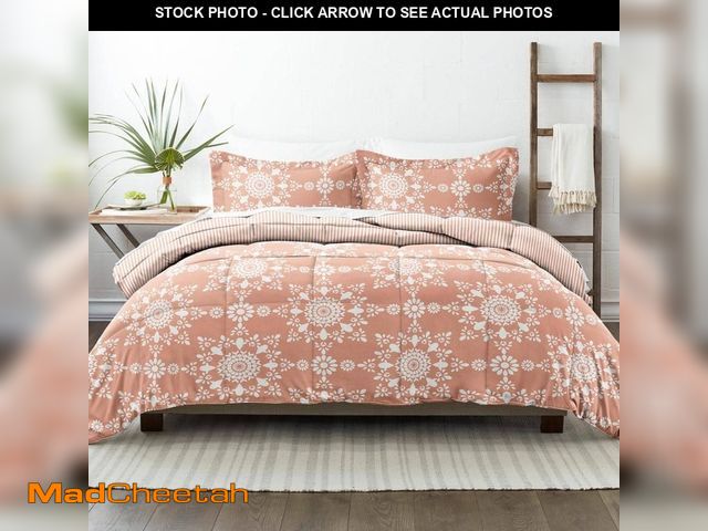 Lot 74-14606774 - Becky Cameron 3-Piece Clay Daisy Medallion Pattern Reversible Microfiber King / California King Down...