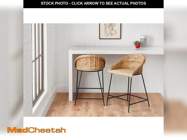 Lot 74-12869494 - StyleWell 24 in. Natural Woven Hyacinth Counter Stool with Low Back - UNUSED