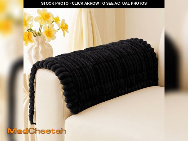 Lot 74-14209771 - hyha Couch Cover for Dogs Washable, Non Slip Thick Flannel Sofa Protector, Pet Friendly Plush Furnit...