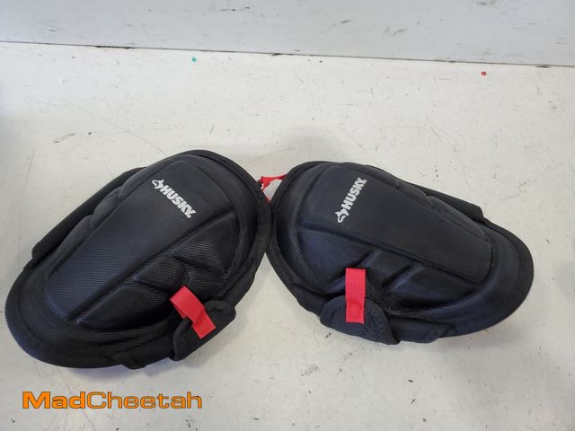 Lot 74-12548553 - Husky Fabric Cap Gel/Foam Non-Marring Knee Pads - UNUSED