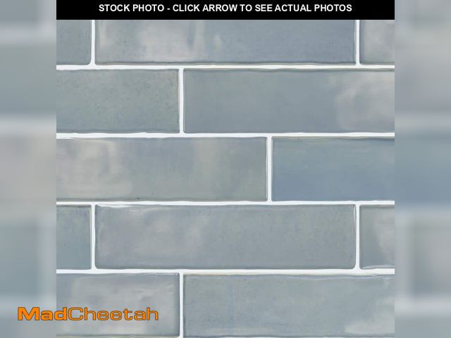 Lot 74-12684743 - Daltile LuxeCraft Daydream 3 in. x 12 in. Glazed Ceramic Wall Tile (11.52 sq. ft./case) - UNUSED