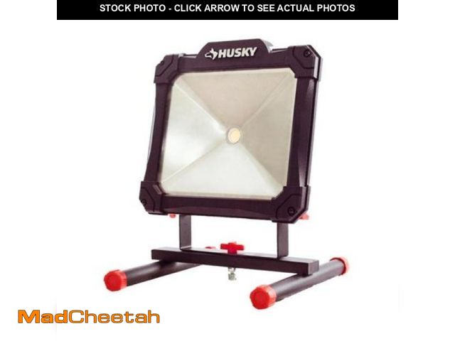 Lot 74-12143172 - 3500lm LED Portable Work Light - UNUSED