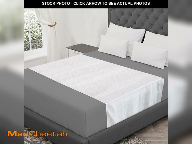 Lot 74-14146168 - CoolShields Waterproof Bed Pads Incontinence 54" x 36" (Full) Washable Reusable Mattress Protector B...