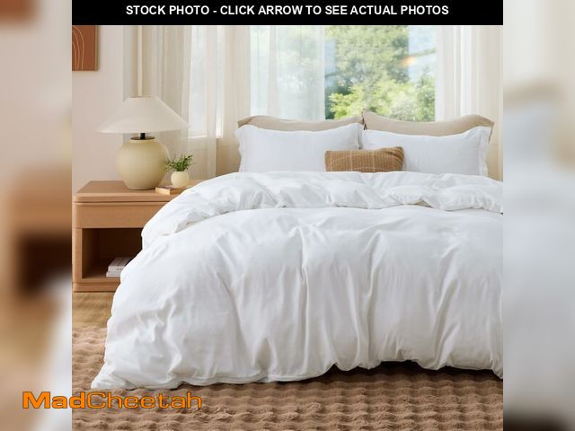 Lot 74-14423959 - Bedsure White Duvet Cover Queen Size - Soft Double Brushed Bedding Set for Kids &amp; Adults, Zipper...