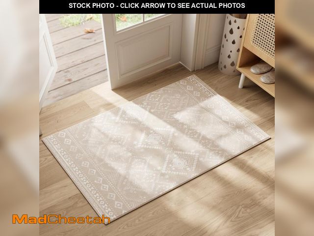 Lot 74-12442510 - SONGMICS HOME Area Rug, 2x3 ft Rug for Bedroom, Non-Slip Carpet, Home Decor, for Living Room, Machin...
