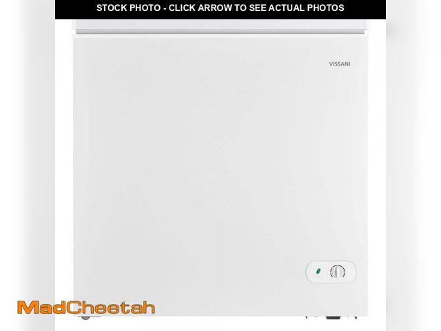 Lot 74-12090723 - Vissani 7.0 cu. ft. Manual Defrost Chest Freezer with LED Light in White Garage Ready - USED