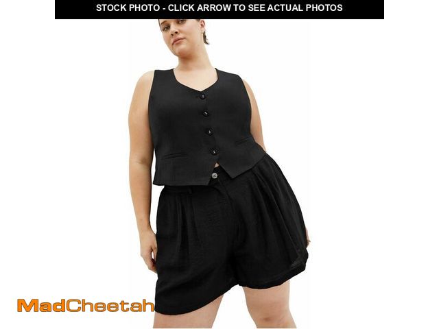 Lot 74-13773564 - City Chic Women's Plus Size Short - Bella, 18 Black - UNUSED