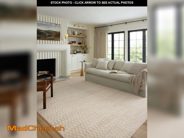 Lot 74-12493945 - Loloi Kamala Collection KAM-05 Ivory/Natural 7'-10" x 10' Area Rug - UNUSED