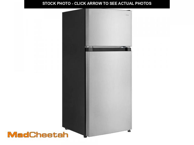 Lot 74-12413351 - Vissani 4.5 cu. ft. 2-Door Mini Refrigerator in Platinum Steel with Freezer - UNUSED