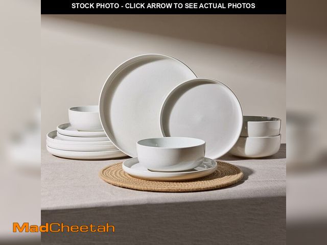 Lot 74-12453270 - Famiware Milkyway Plates and Bowls Set, 12 Pieces Dinnerware Sets, Dishes Set for 4, White - UNUSED