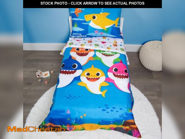Lot 74-12213331 - Baby Shark 4-Piece Toddler Bed Set including Super Soft Matching Sheets Set, Pillowcase, and Reversa...