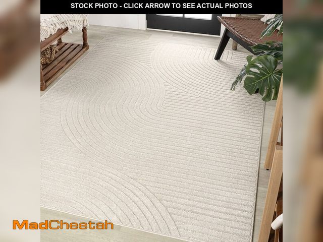 Lot 74-12544168 - JONATHAN Y Hallie High-Low Curve Ivory/Cream Indoor/Outdoor Area Rug, 4x6, Minimalist, Pet Friendly,...