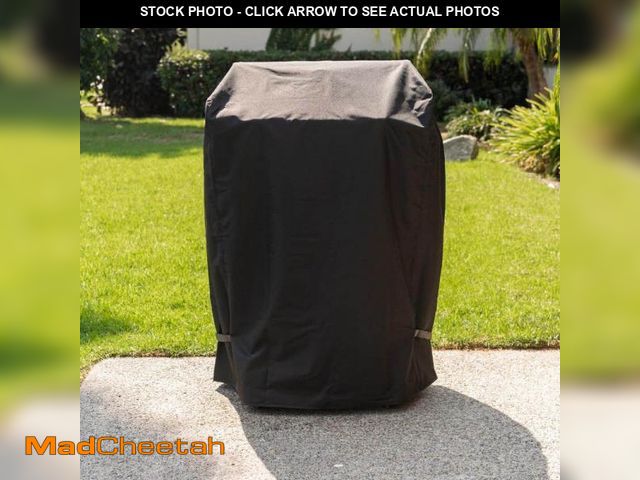 Lot 74-11043114 - Universal Premium Gas Grill Cover for Small Spaces 700-0101 - UNUSED