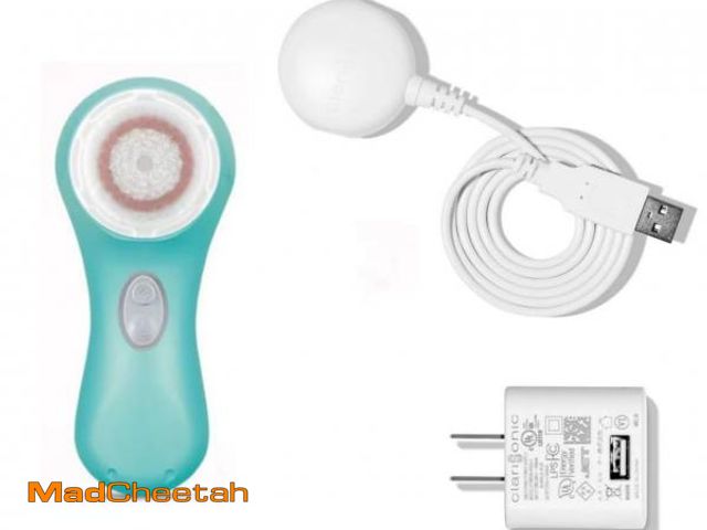 Lot 74-12112950 - Clarisonic Mia 2 Sonic Facial Cleansing Brush System (Sea Breeze) - USED