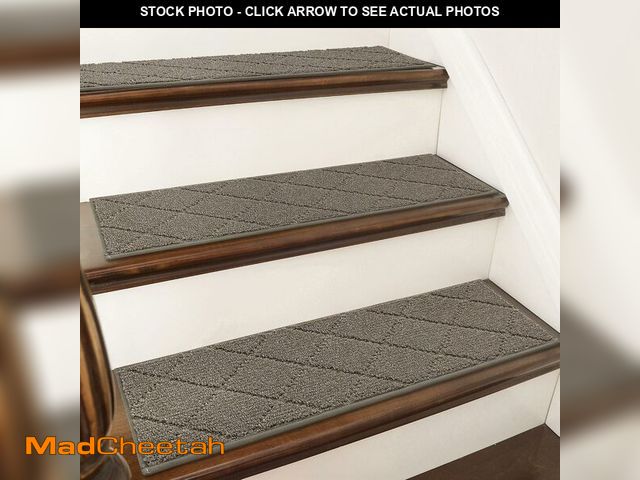 Lot 74-13041234 - COSY HOMEER Stair Treads for Wooden Steps 9"x28" Washable Indoor Carpet Stair Treads Non Slip Soft P...