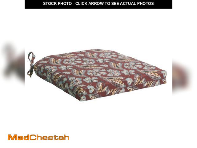 Lot 74-14360985 - Hampton Bay 20 in. W x 20 in. D Square Outdoor Patio Seat Pad Cushion in Rustic Leaf - USED