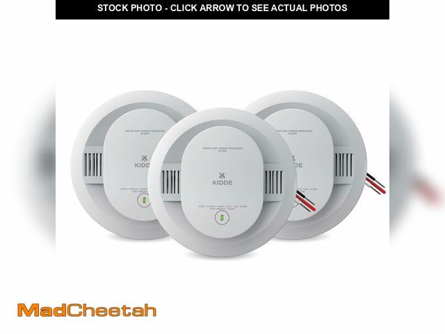 Lot 74-14210372 - Kidde Smoke and Carbon Monoxide Detector, Hardwired with AA Battery Backup, LED Status Lights, Inter...
