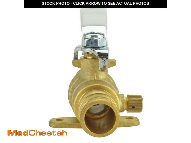 Lot 74-14320559 - 3/4 in. Brass PEX-A Barb Ball Valve with Drain and Mounting Pad 2 pack - UNUSED