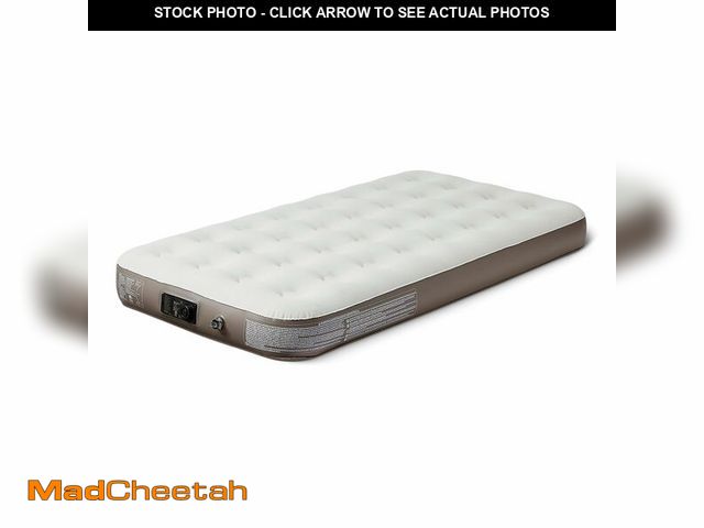 Lot 74-14290469 - Basics Inflatable Air Mattress Twin with Built-in Pump - UNUSED