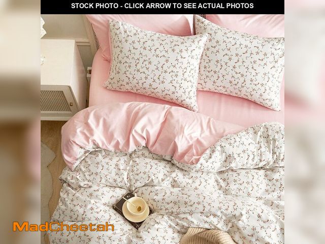 Lot 74-12633456 - Wake In Cloud - Floral Comforter Set, Coquette Cottagecore Aesthetic Cute Flower Pattern for Women T...