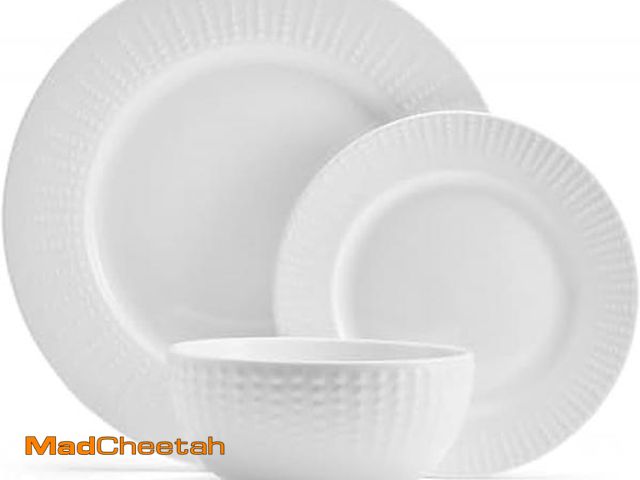 Lot 74-12366258 - Pfaltzgraff Cassie 12 Piece Dinnerware Set, Service for 4 - UNUSED
