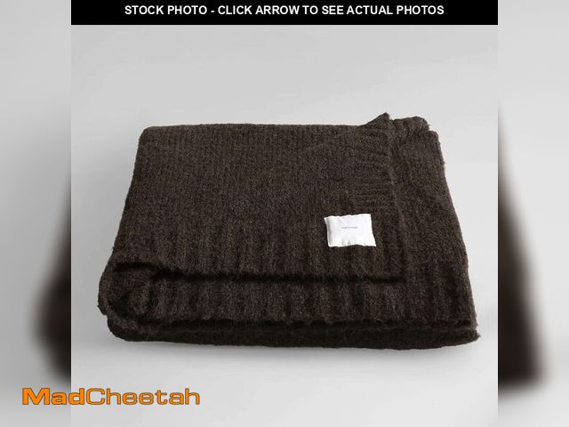 Lot 74-14207131 - Calvin Klein - Throw Blanket, Cozy &amp; Warm Oversized Sweater Knit Bedding (Knitted Chocolate Brow...
