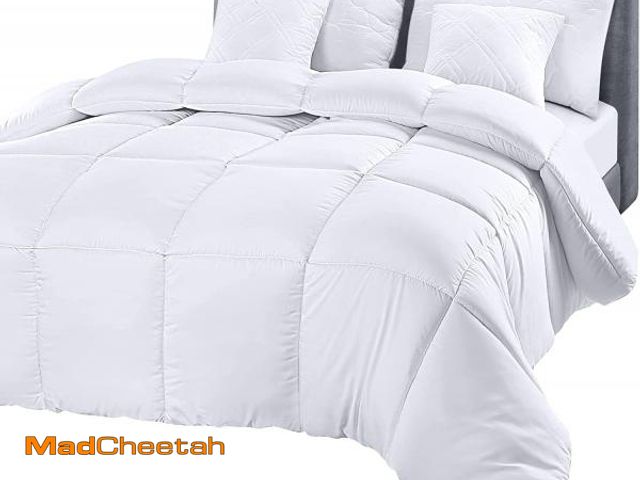 Lot 74-11558330 - Utopia Bedding Comforter Duvet Insert, Quilted Comforter with Corner Tabs, Box Stitched Down Alterna...