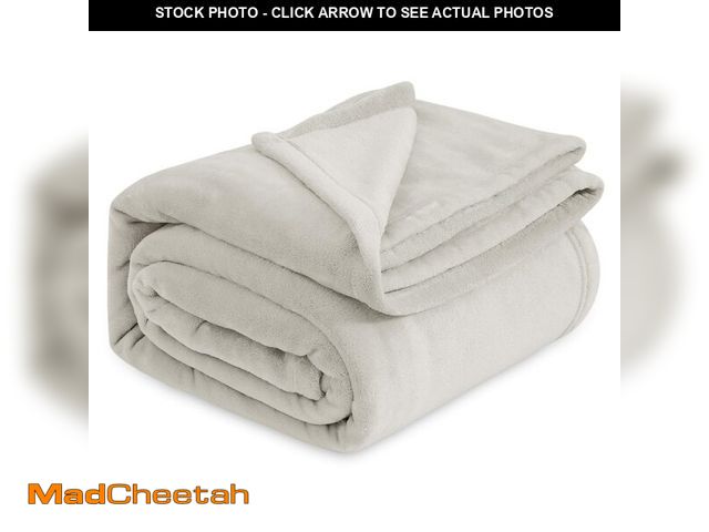 Lot 74-13712605 - Bedsure Fleece Blanket Queen Blanket Linen - 280GSM Soft Lightweight Plush Cozy Blankets for Bed, So...