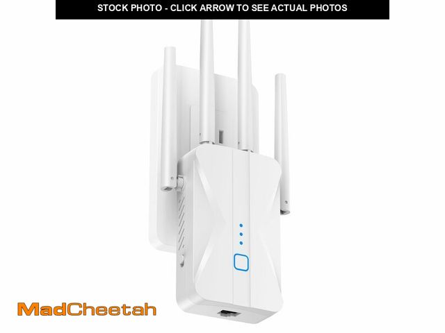 Lot 74-14152409 - ROQRL WiFi Extender 2026 AC1200 Dual Band 5GHz/2.4GHz Signal Booster Up to 15,999 Sq.ft, 3-in-1 Wire...