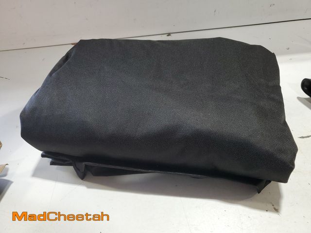 Lot 74-12484943 - Universal Premium Grill Cover 65 in. 700-0110 - UNUSED