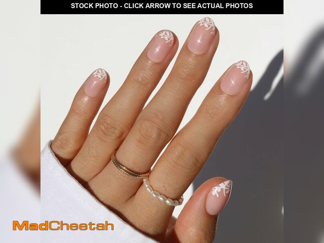 Lot 74-14426645 - Glamnetic White Love Press On Nails - Short Oval Fake Nails | 30 Pc Kit - USED