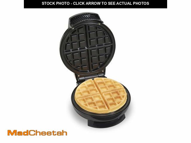 Lot 74-12766205 - Hamilton Beach Belgian Waffle Maker with Nonstick Plates, Waffle Iron, Black &amp; Stainless - UNUSE...