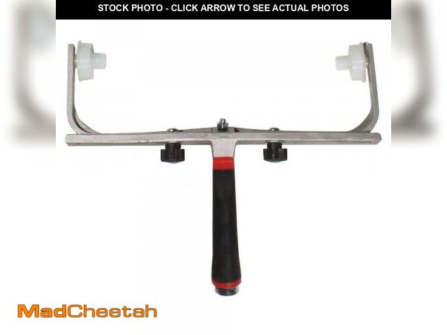 Lot 74-12532102 - PRIVATE BRAND UNBRANDED 18 in. Yoke Paint Roller Frame - UNUSED