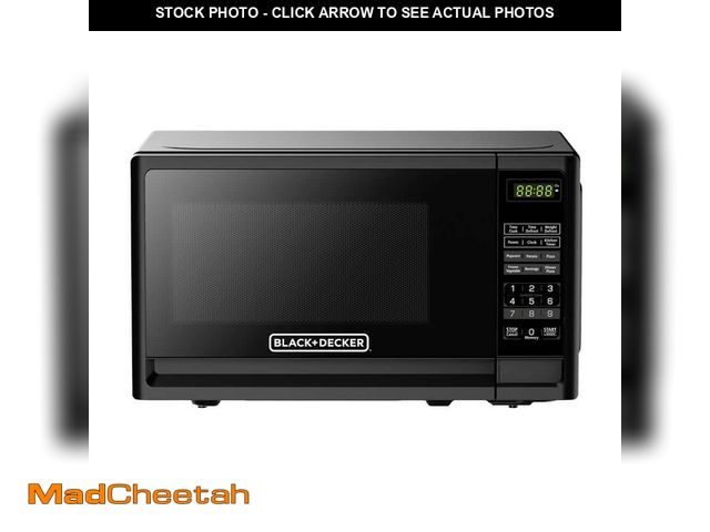 Lot 74-14182051 - BLACK+DECKER 12.7 in. Width 0.7 cu.ft. Black Digital Microwave, Black 700-Watt Countertop Microwave ...