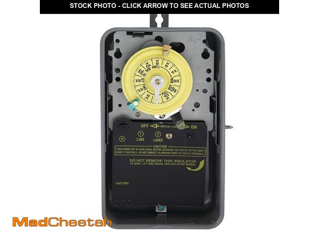 Lot 74-12557481 - *DIRTY* Intermatic T100 Series 40 Amp 125V 24-Hour SPST Mechanical Time Switch with Outdoor Enclosur...