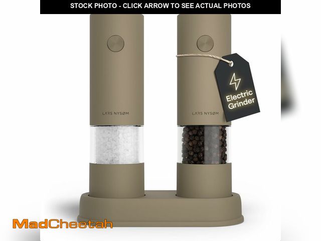 Lot 74-13545110 - LARS NYSÃËM Electric Salt and Pepper Grinder Set I Automatic Salt and Pepper Mills with Adjustable...