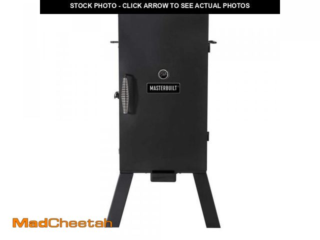 Lot 74-12492864 - Masterbuilt 30 in. Analog Electric Smoker in Black with 3 Racks - USED