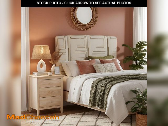 Lot 74-12548122 - International Concepts Unfinished Solid Wood 3-Drawer Nightstand - UNUSED