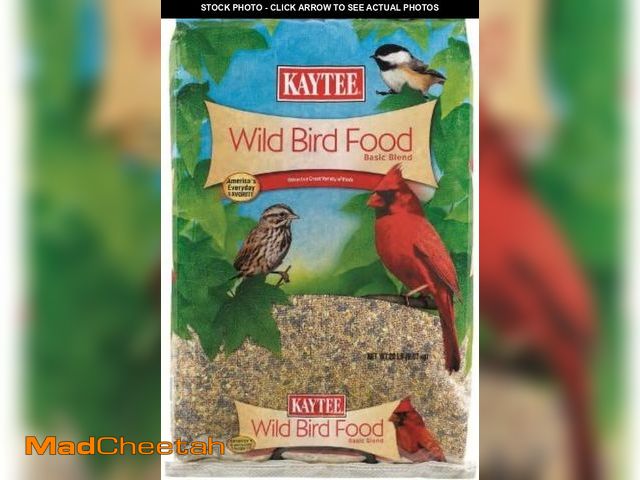 Lot 74-12149483 - Kaytee Wild Bird Food, 20 Lb Economical Mix, Black Oil Sunflower, Millet (Best By 24 July 2025) - UN...