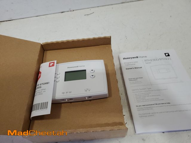 Lot 74-12484831 - Honeywell Home 5-2 Day Programmable Thermostat with Digital Backlit Display - UNUSED