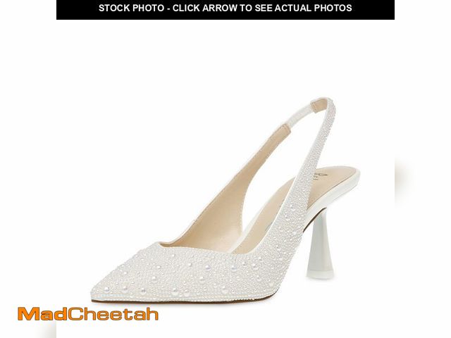 Lot 74-13566881 - Betsey Johnson Women's Clark Pump, Ivory, 8.5 - UNUSED