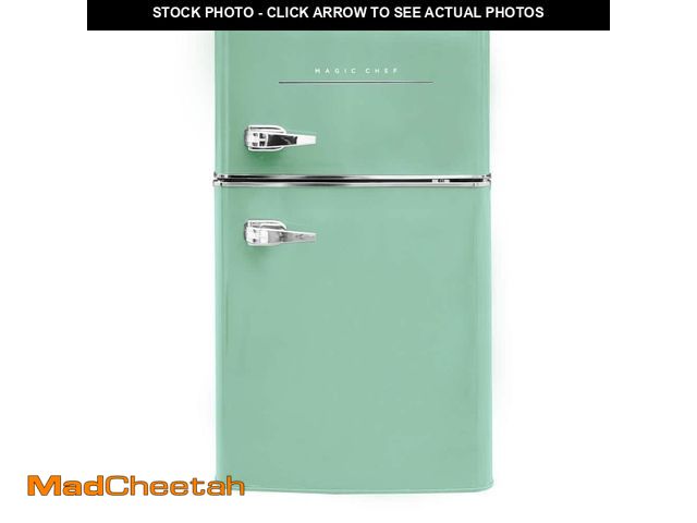 Lot 74-13269452 - Magic Chef Retro 3.2 cu. ft. 2-Door Mini Fridge in Mint Green - UNUSED