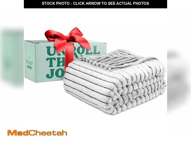 Lot 74-10956565 - GO Premium Plush Soft Throw Blanket for Couch - Black and White Fleece Blanket for Living Room, Bedr...