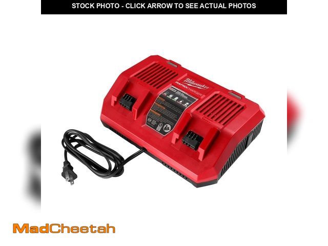 Lot 74-12790573 - Milwaukee M18 18 Volt Lithium-ion Dual Bay Simultaneous Rapid Battery Charger - USED