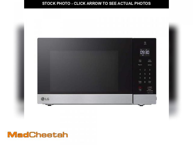 Lot 74-12531202 - LG NeoChef 0.9 cu. ft. 1000-Watt Countertop Microwave in Stainless Steel with Smart Inverter - USED